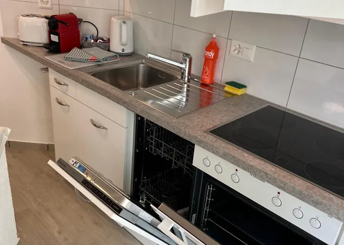 Tom Apartman *